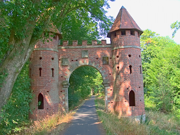 Gate and Towers along the path, Elbe Bank World Heritage Site