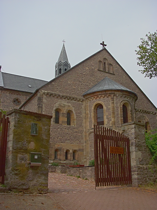 Petersberg, Basilica