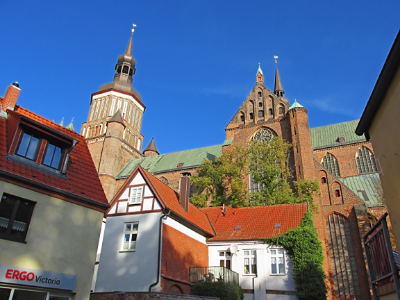 Straslund Churchyard