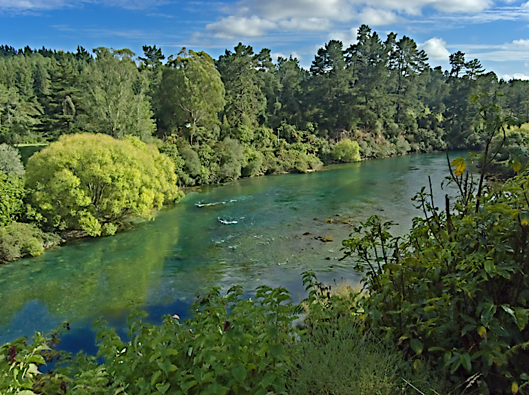 37. Taupo: Huka Falls – Aratiatia Rapids